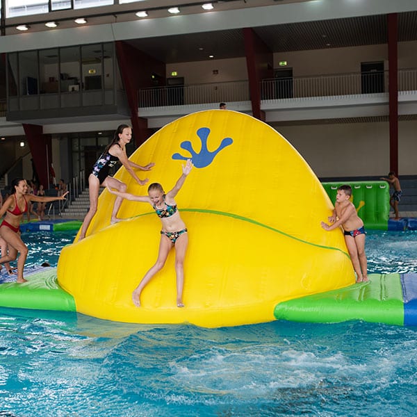 30129_Peak_2018_pool_001_web