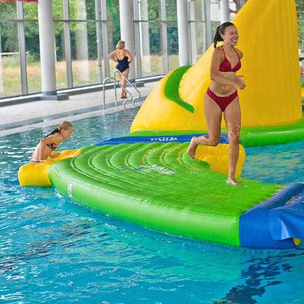 30135_L-Connect_SUS_2018_pool_001_web